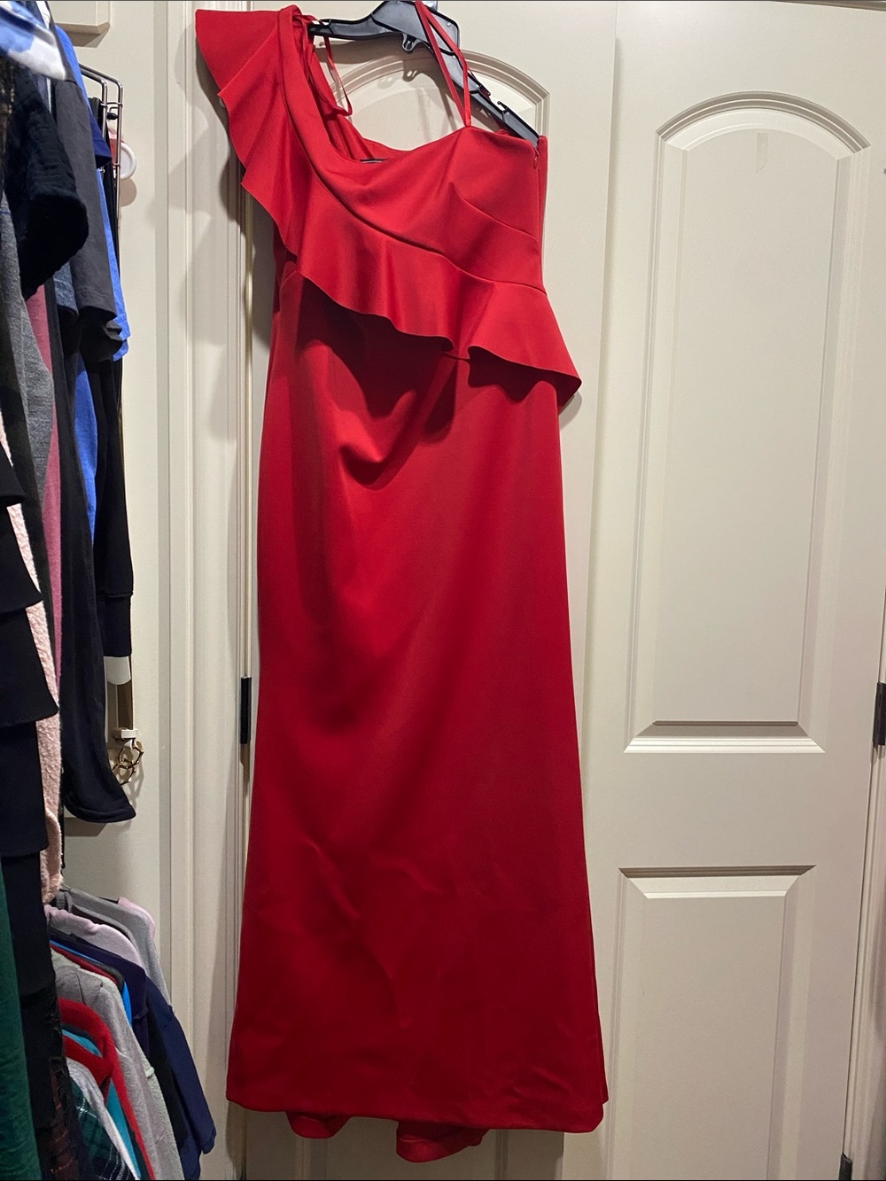 Jessica Howard Red One-Shoulder Ruffle Gown